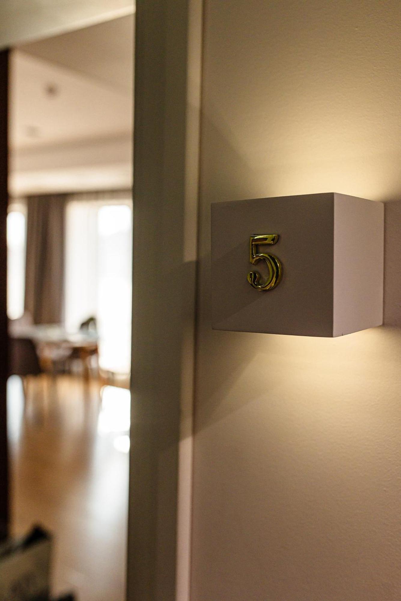 Amsterdam Lviv Apartments Ngoại thất bức ảnh