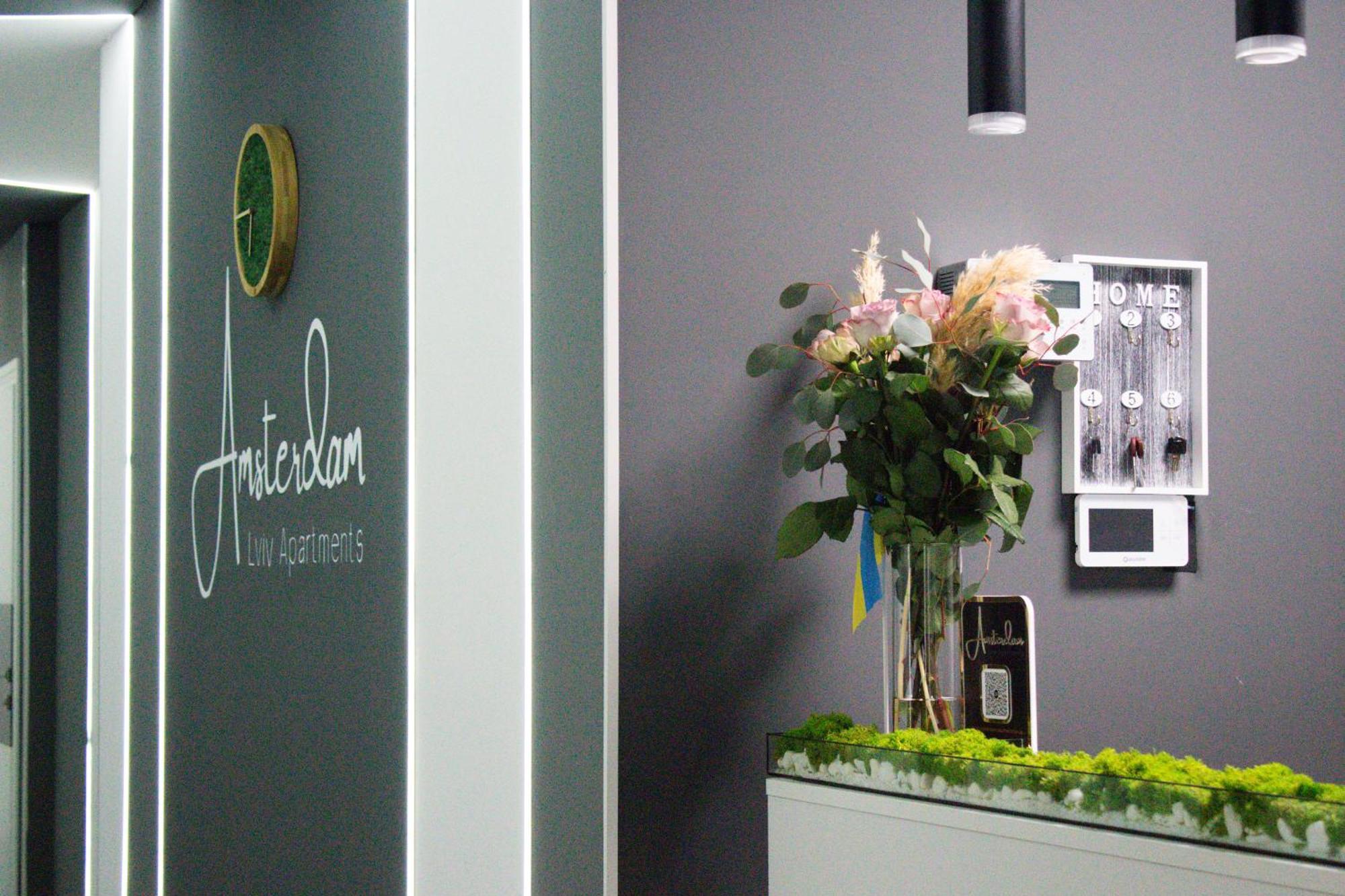 Amsterdam Lviv Apartments Ngoại thất bức ảnh