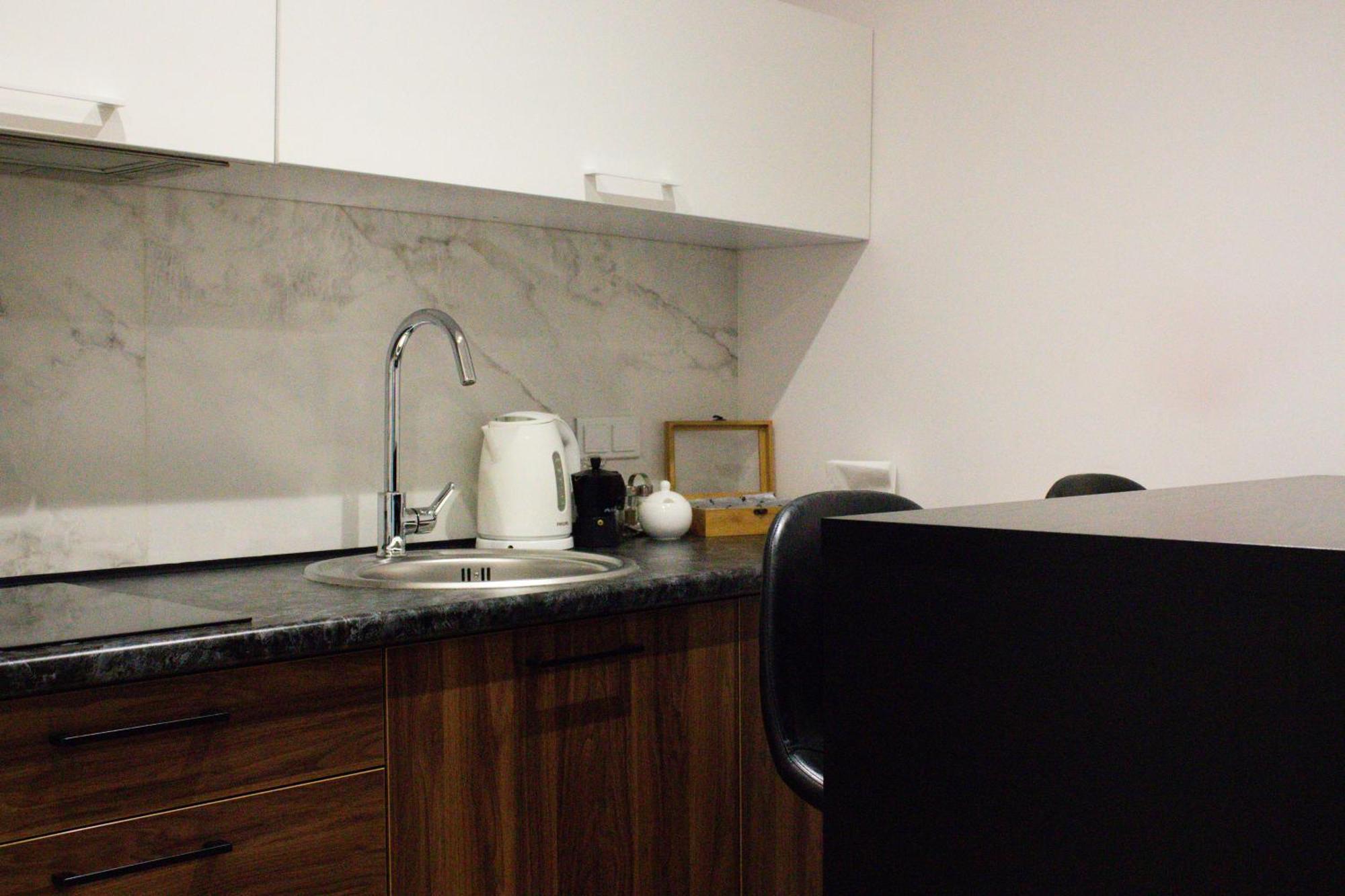 Amsterdam Lviv Apartments Ngoại thất bức ảnh