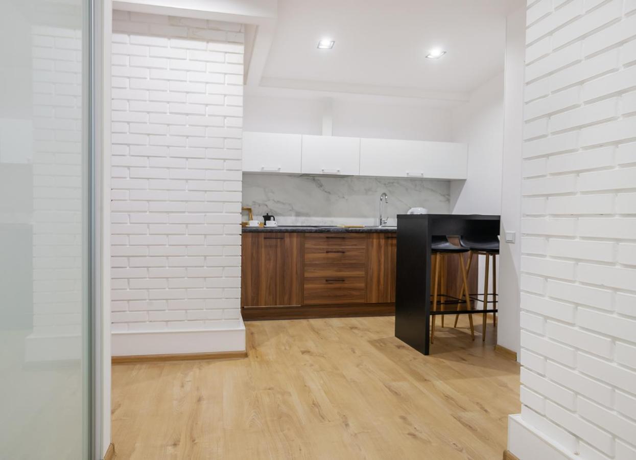 Amsterdam Lviv Apartments Ngoại thất bức ảnh