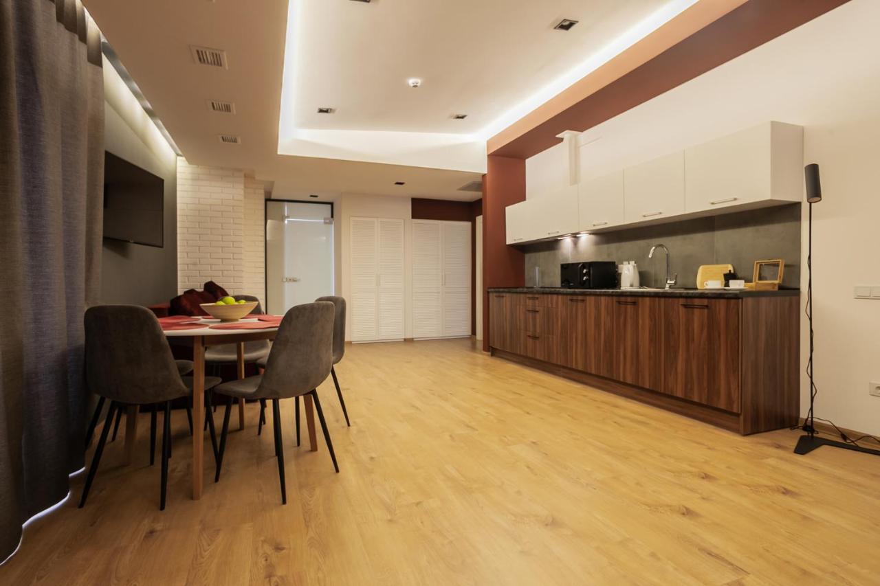 Amsterdam Lviv Apartments Ngoại thất bức ảnh