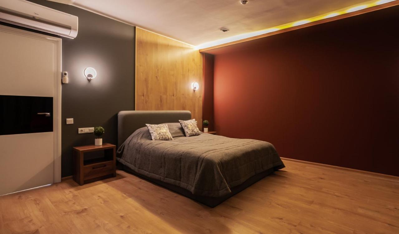 Amsterdam Lviv Apartments Ngoại thất bức ảnh
